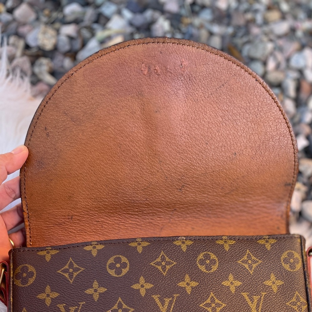 ❌❌SOLD ❌❌LOUIS VUITTON Crossbody bag - Picture 8 of 17